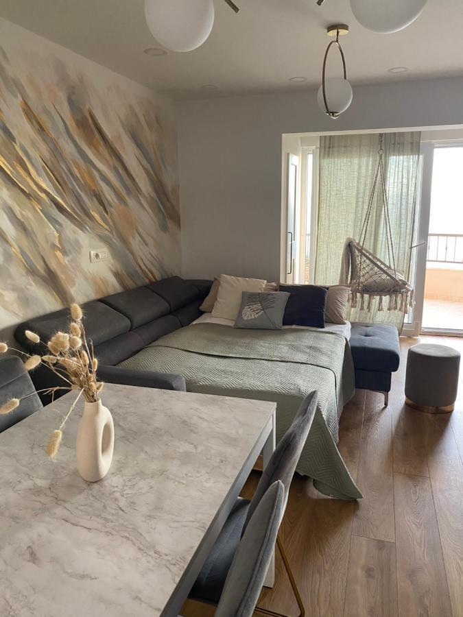 Apartments Niko, Near Beach, Free Parking, Wi-Fi Тучепи Экстерьер фото